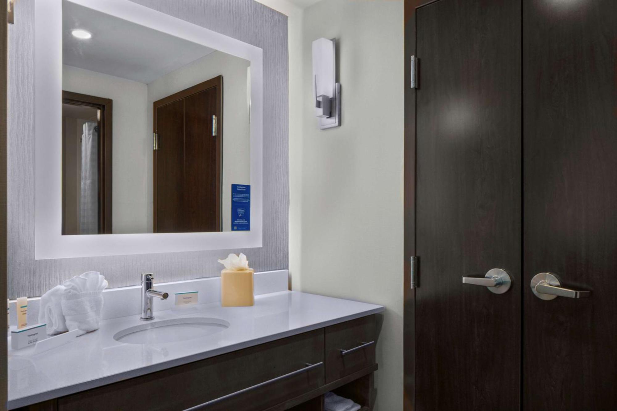 Homewood Suites By Hilton Greensboro Wendover, Nc Exterior photo